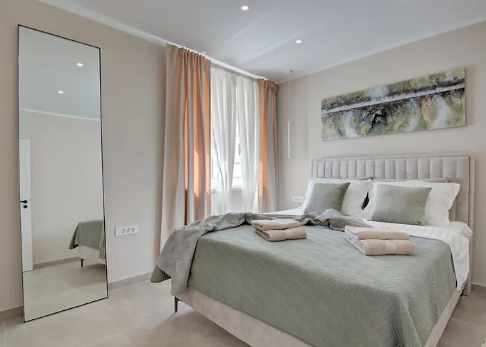 Delux Angie With Free Parking Daire Pula